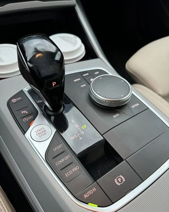 BMW Seria 3 cena 100000 przebieg: 33400, rok produkcji 2020 z Wrocław małe 254